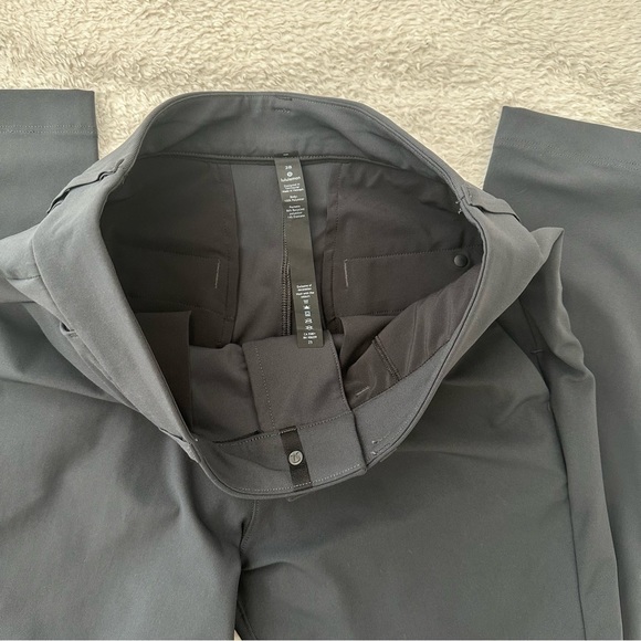 Men’s lululemon ABC Slim-Fit 5 Pocket Pant 34"L
Warpstreme - Picture 5 of 6